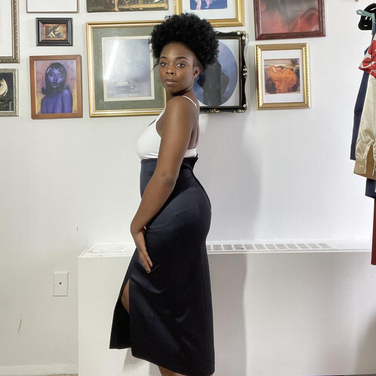 Classy black H&M 34-inch knee-length satin