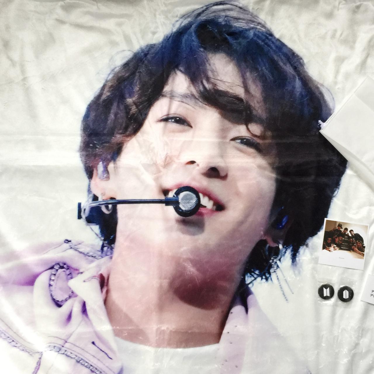 Official 100% BTS Fansite JUNGKOOK Blanket Set | Depop