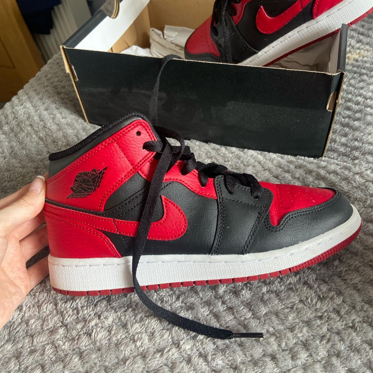 Mid jordan sale 1s