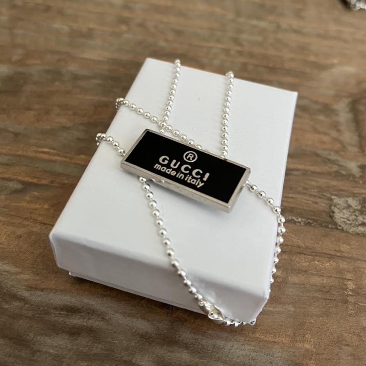 gucci nameplate necklace