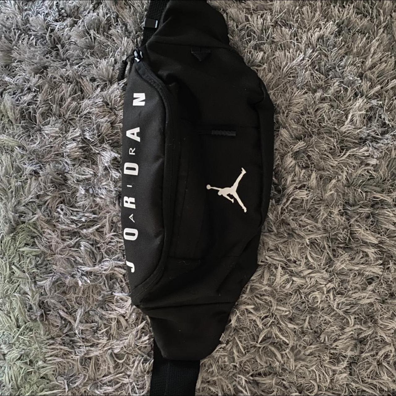 black jordan fanny pack