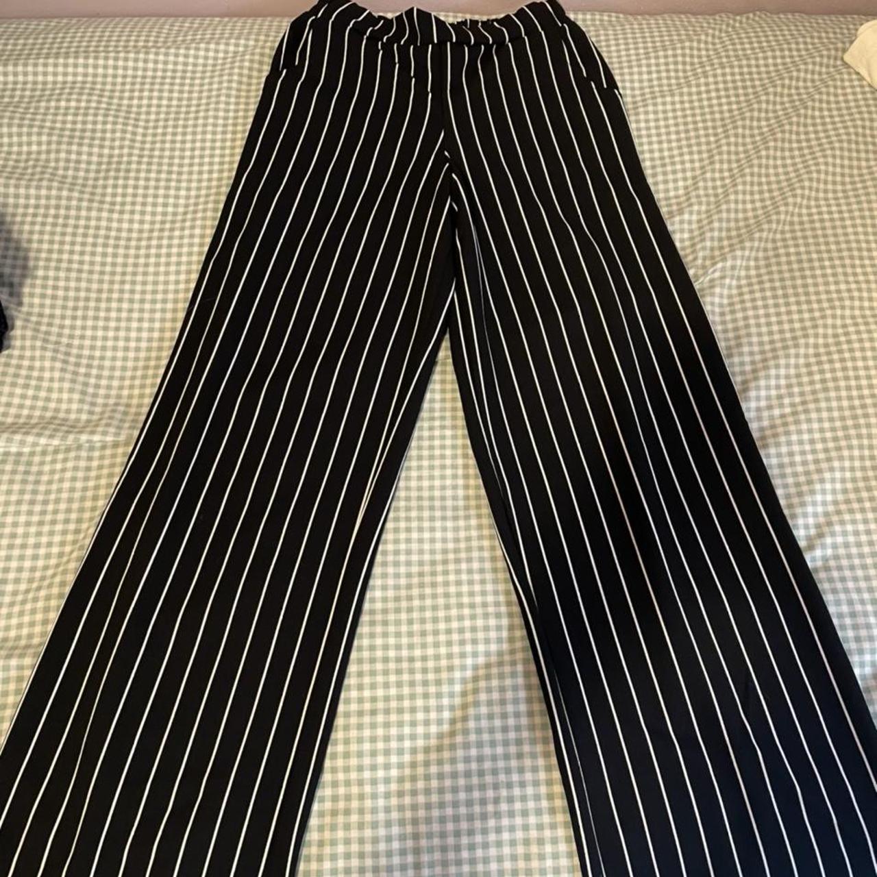 Women's Black and White Trousers | Depop