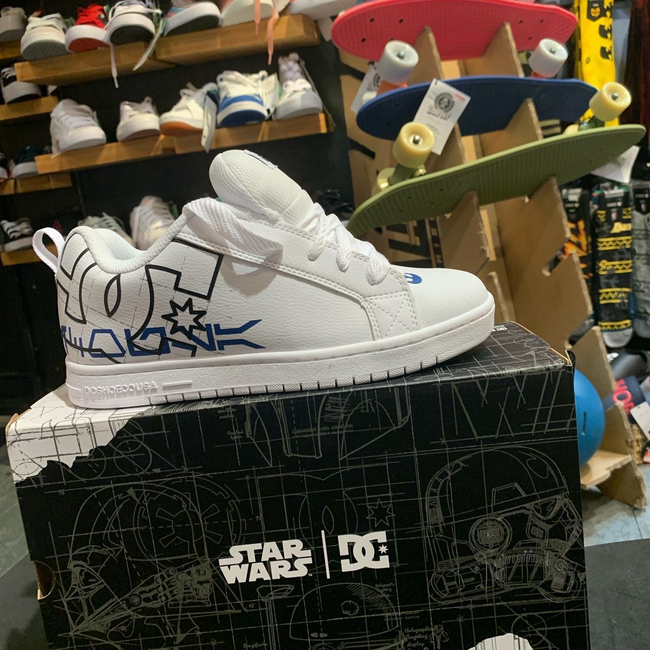 dc shoes blue and white