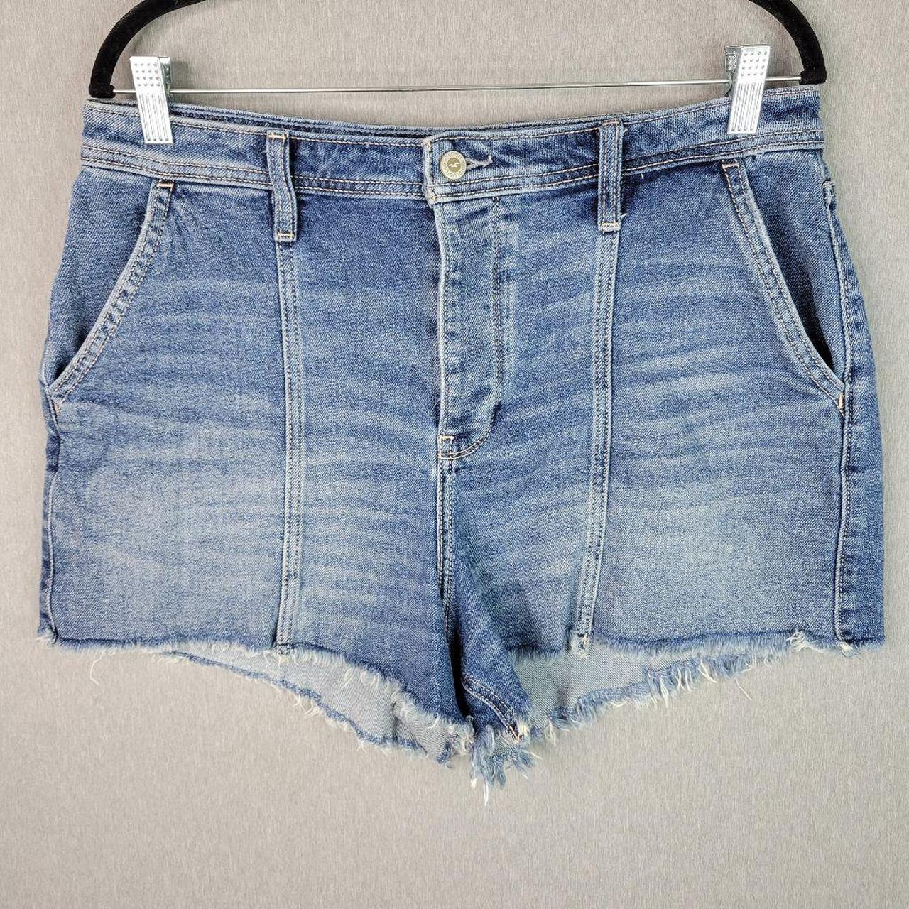 Hollister Ultra High Rise Mom Jean Cutoff Shorts 32... - Depop