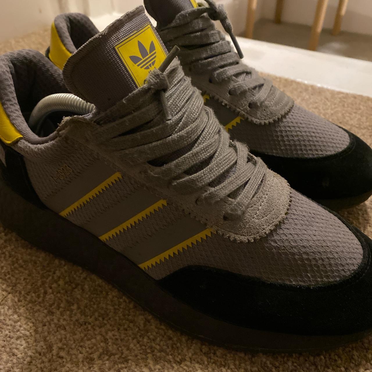 Adidas I-5923 “Manchester Showers” size UK8,