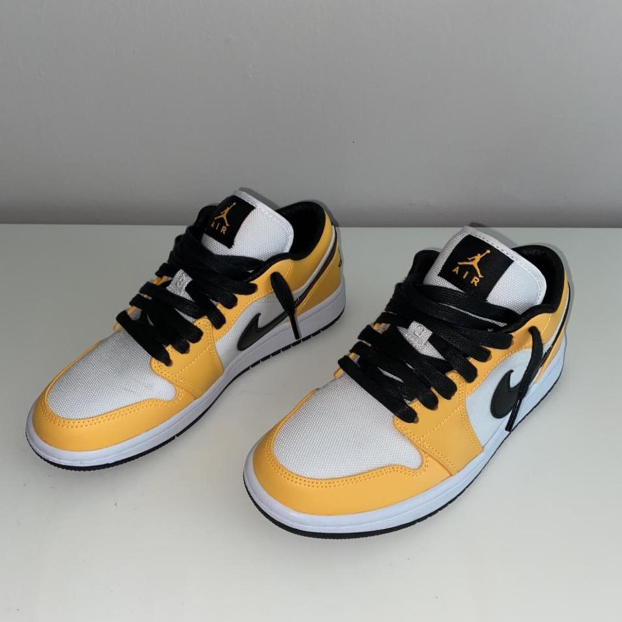 Jordan Women's Yellow and Black Trainers | Depop