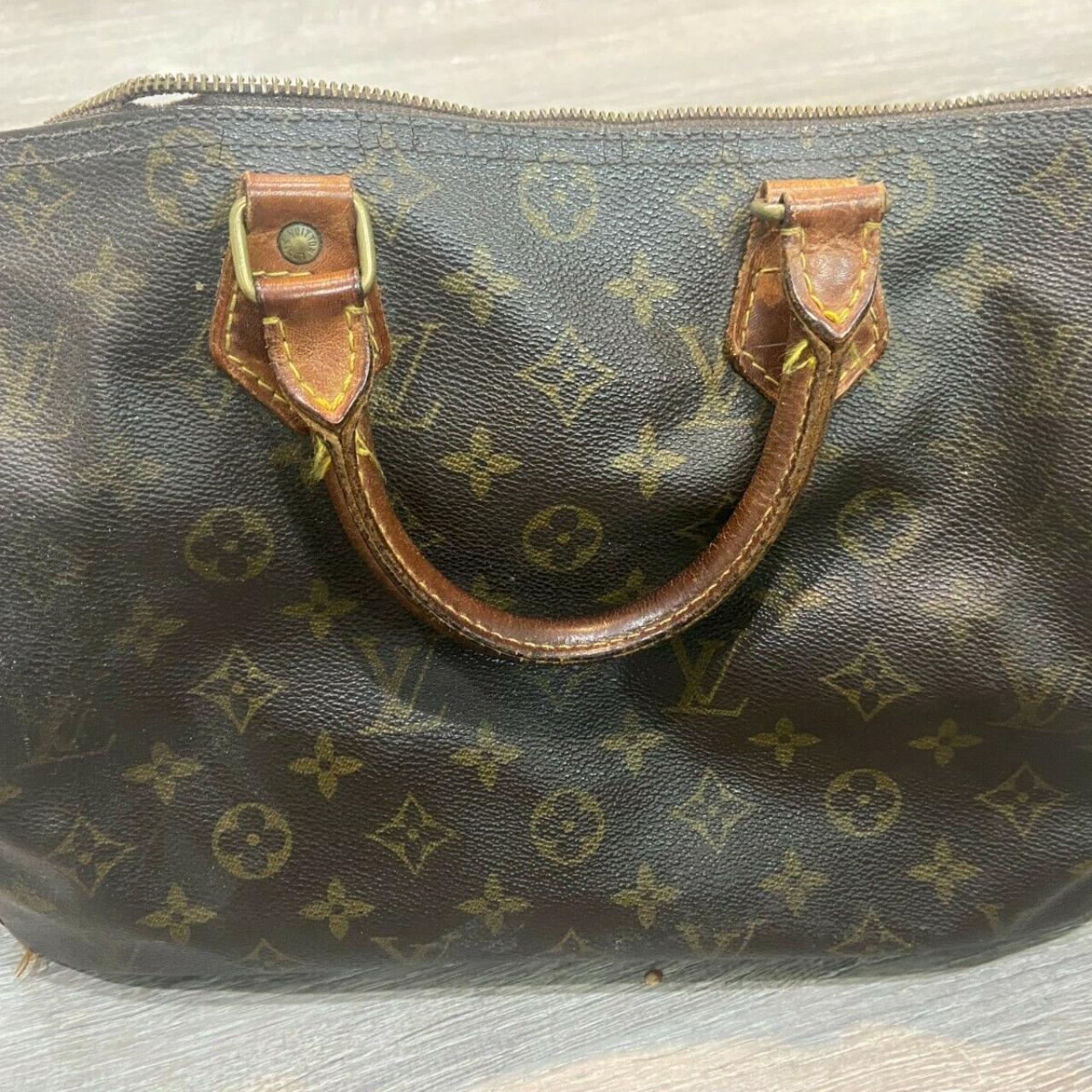 We guarantee this is an authentic Louis Vuitton - Depop