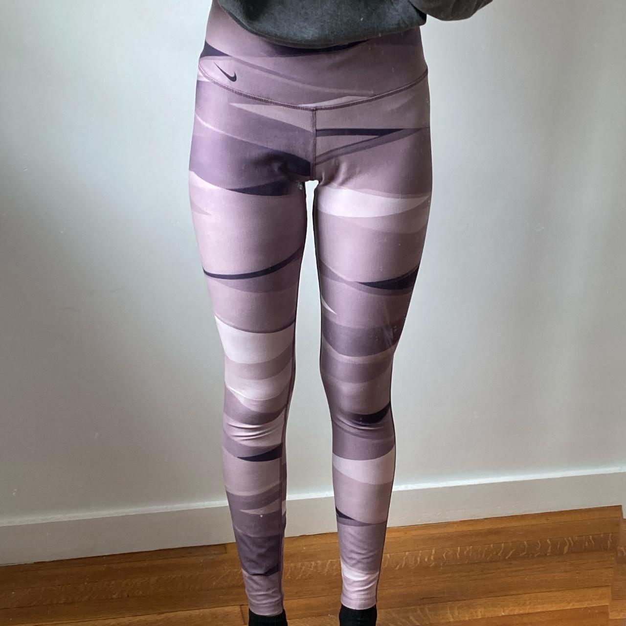 womens purple nike leggings