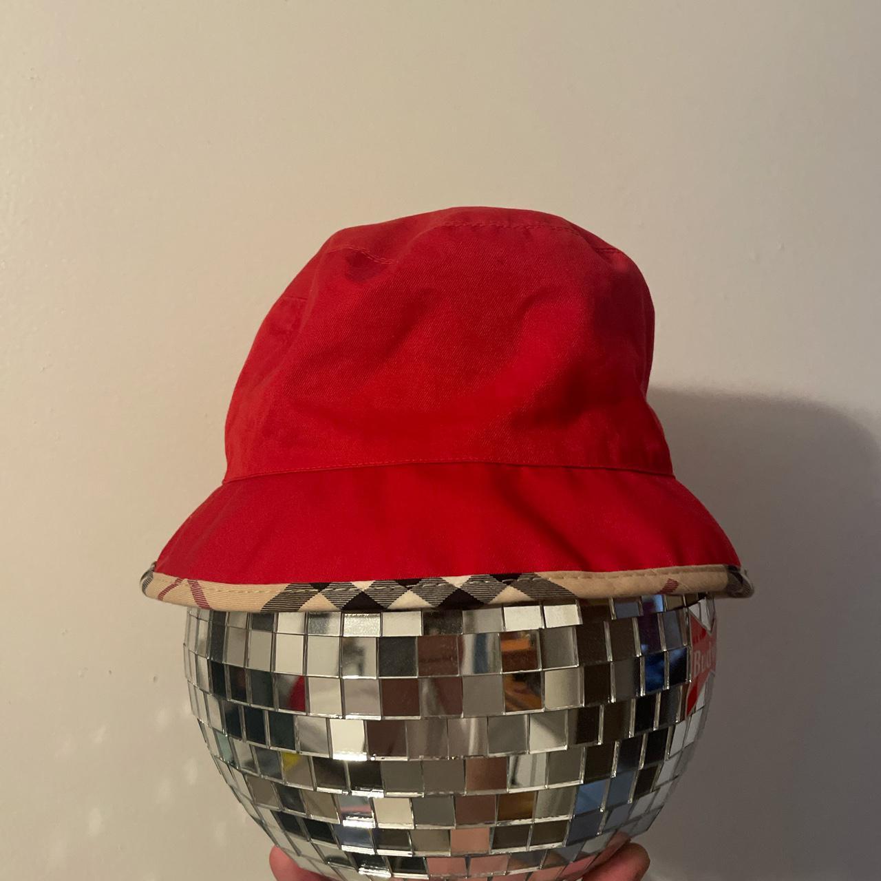 Great condition red Burberry bucket hat with