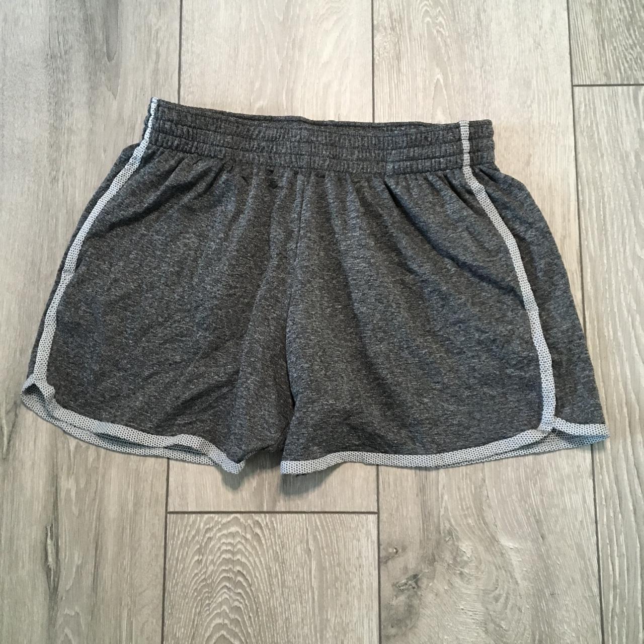 Champion Women's Grey Shorts Depop
