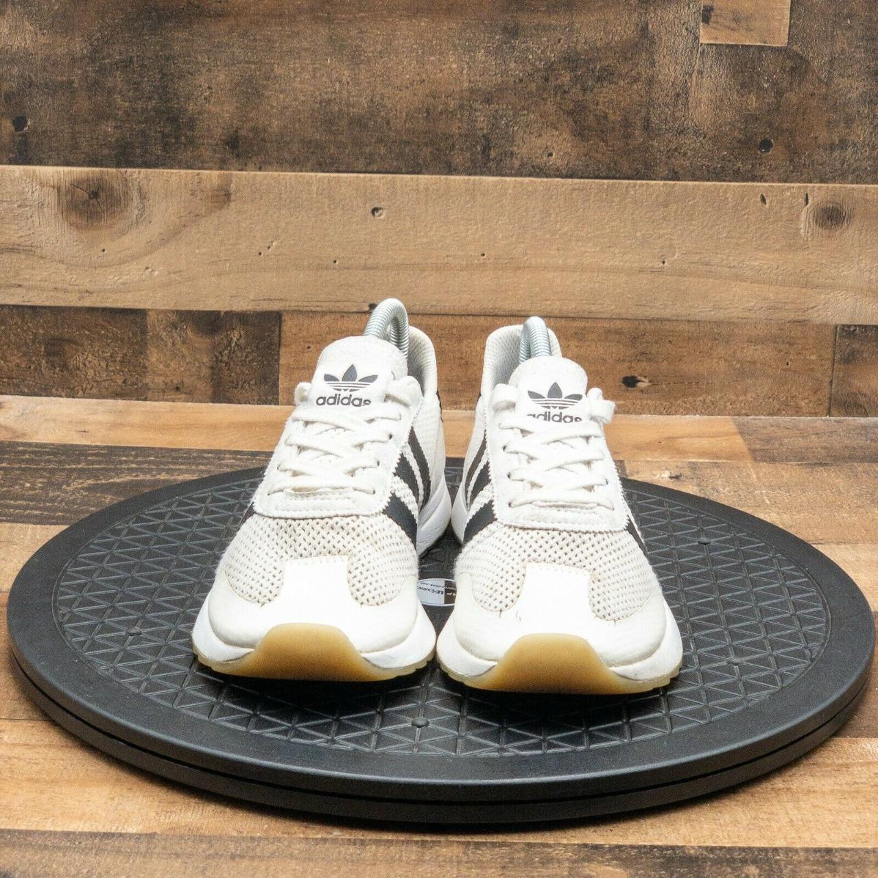 Product Image 3 - Adidas Flashback Women's Athletic Shoes