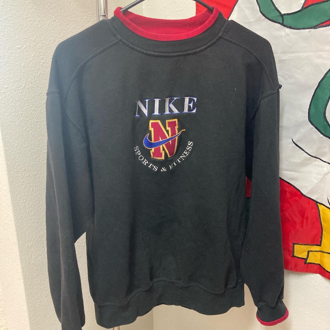 Nike sports and fitness sweatshirt Clearance
