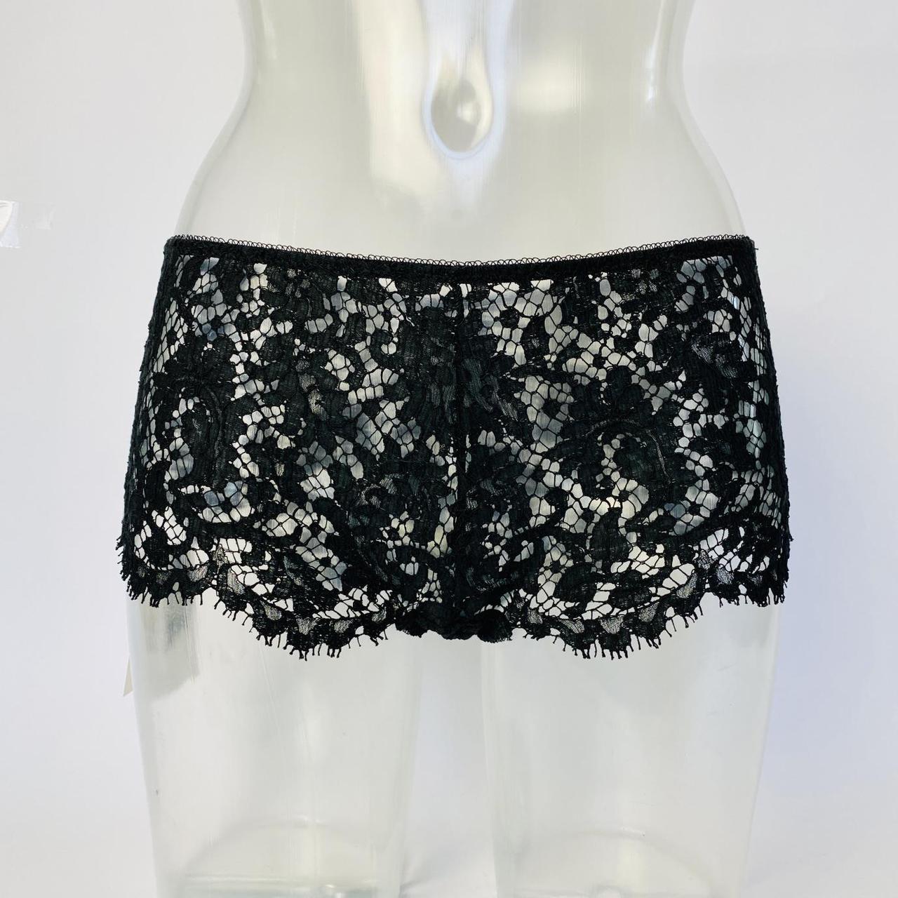 Freolic London - french lace brief shorts in size M