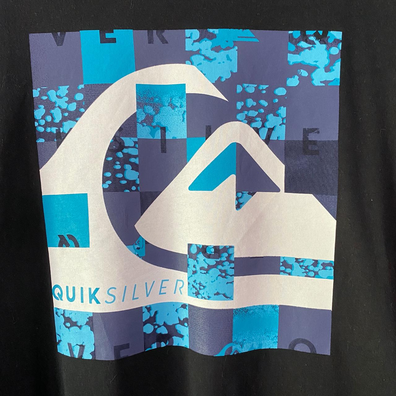 Quiksilver Men's Black and Blue T-shirt (2)