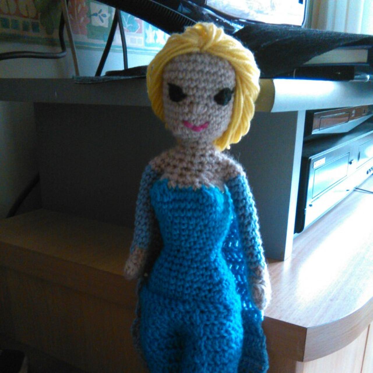 Bambola amigurumi di Elsa (Frozen) - 15 € + s.s., image size:1280x1280