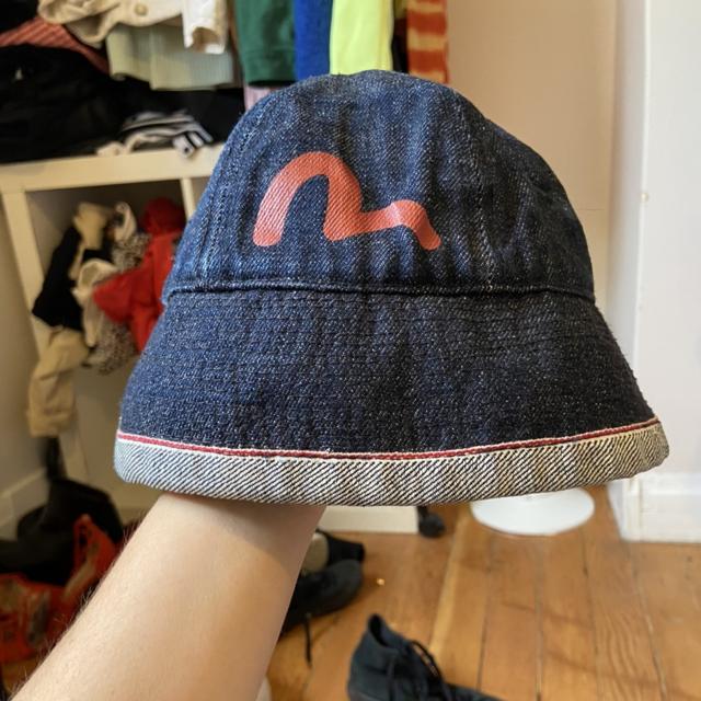 evisu bucket hat