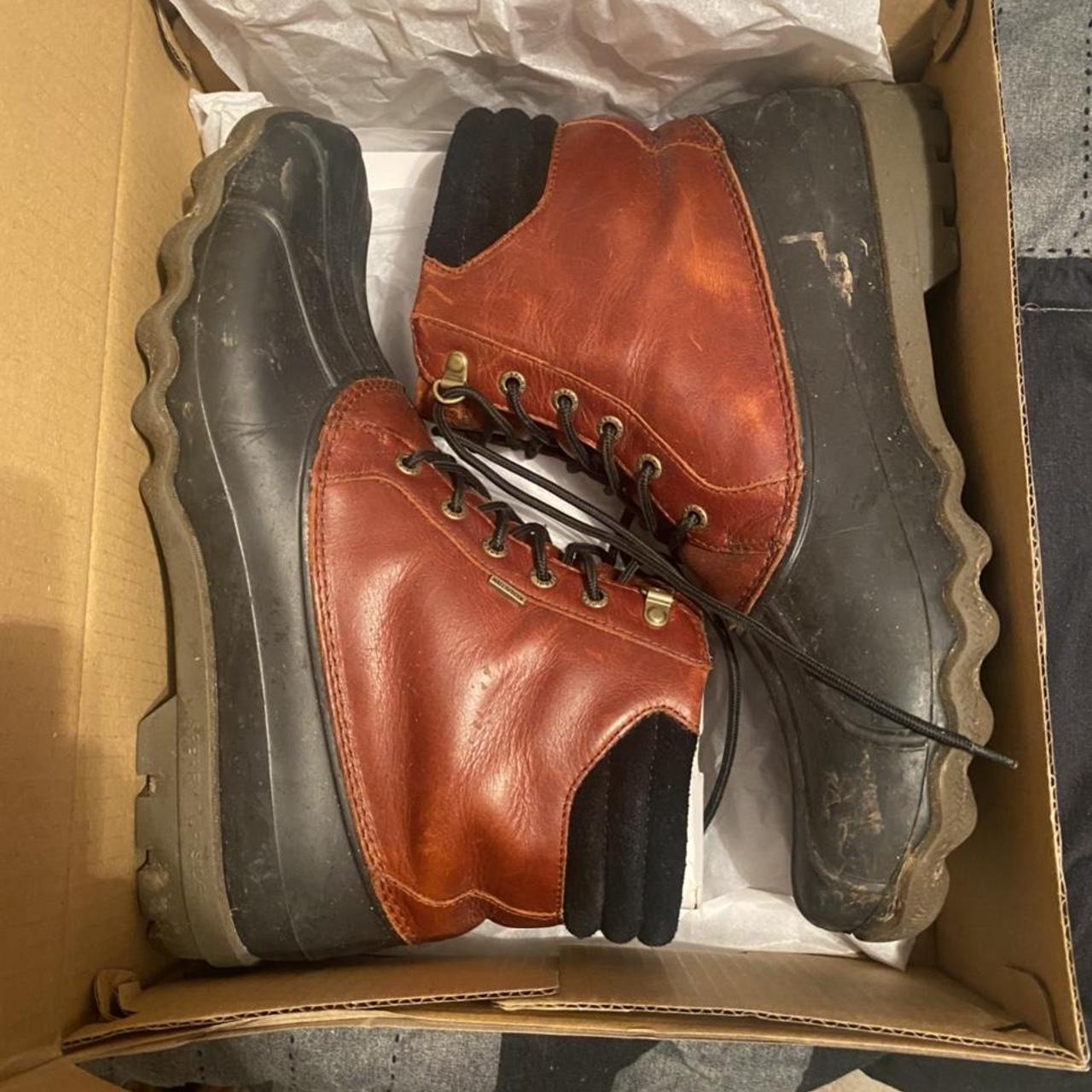 red and black sperry duck boots