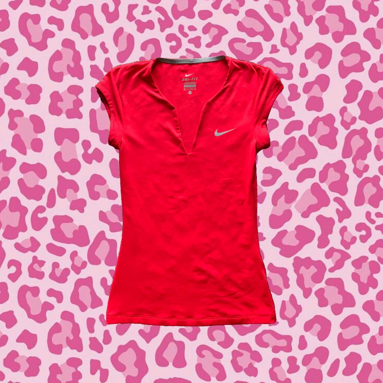 hot pink nike shirt