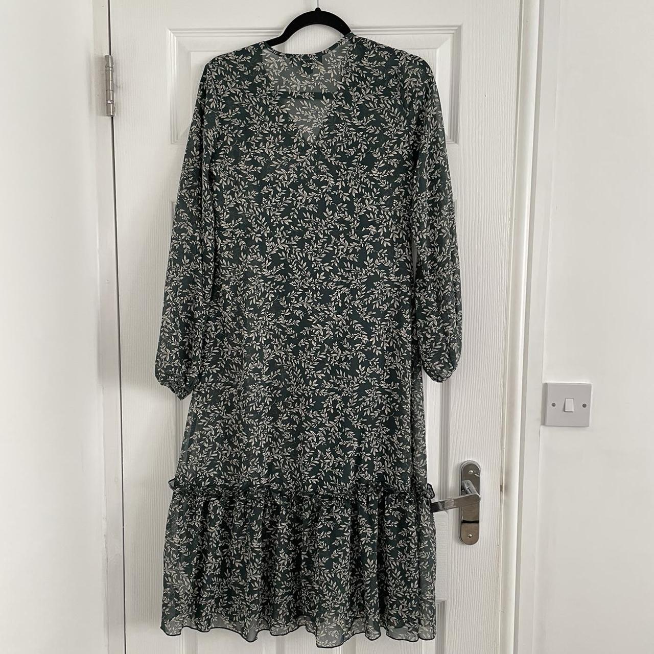 Primark Women's Green and White Dress Depop