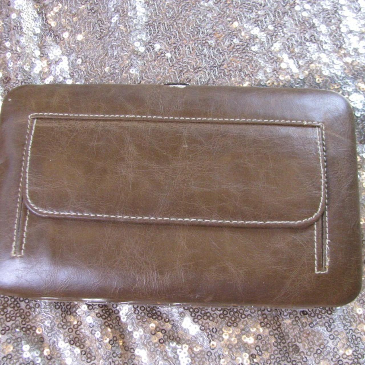 Product Image 2 - Country Road  brown wallet
Hard