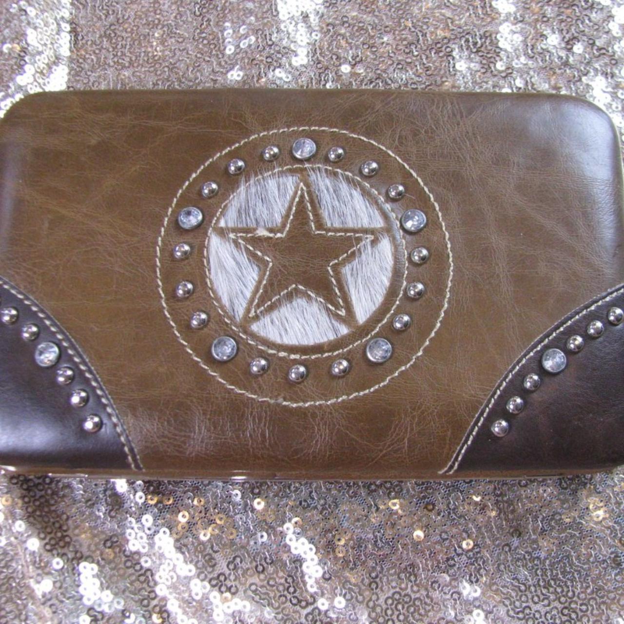 Product Image 1 - Country Road  brown wallet
Hard