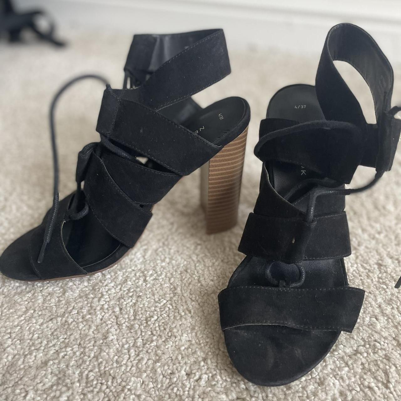 New Look Women's Black Sandals | Depop