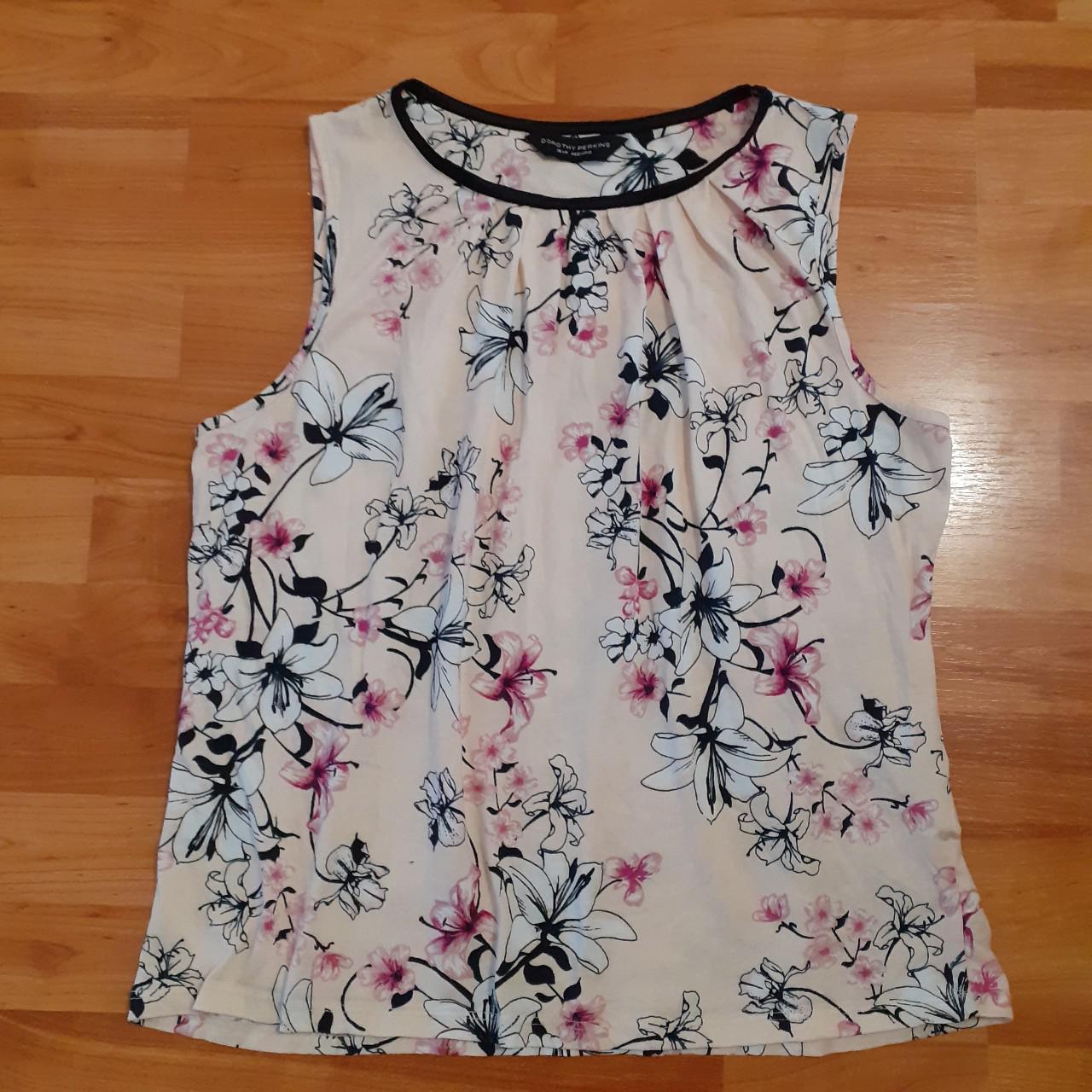 Dorothy Perkins Women's Black and Pink Vests-tanks-camis | Depop