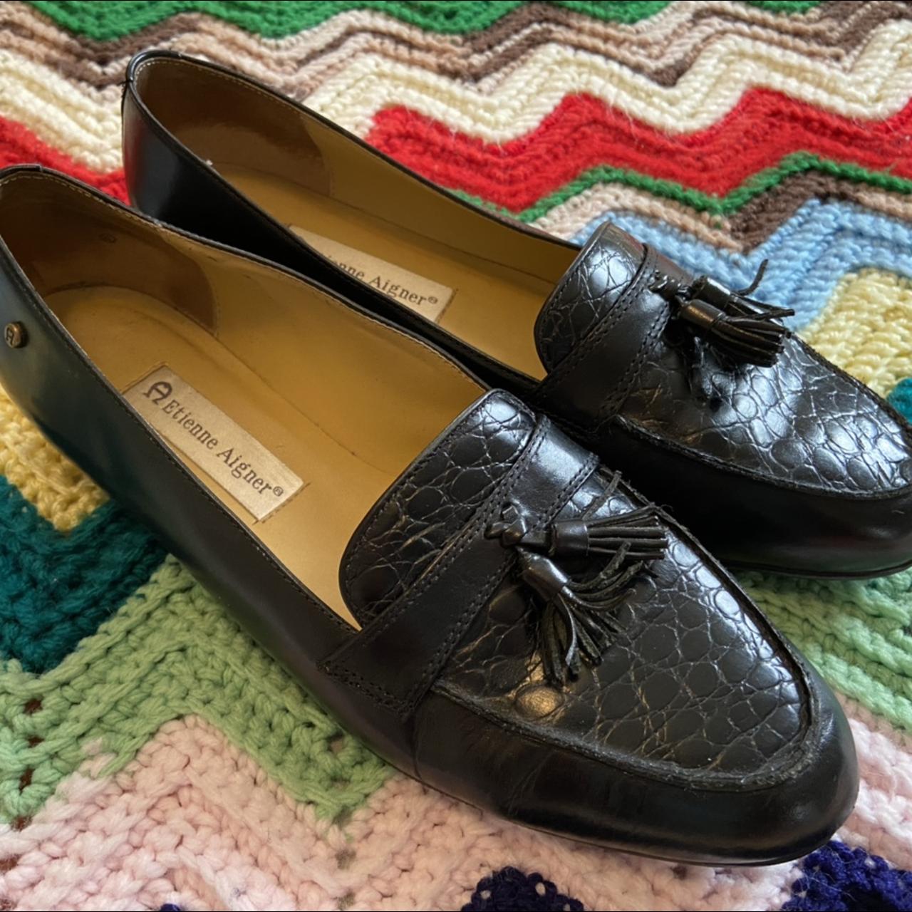 etienne aigner flats