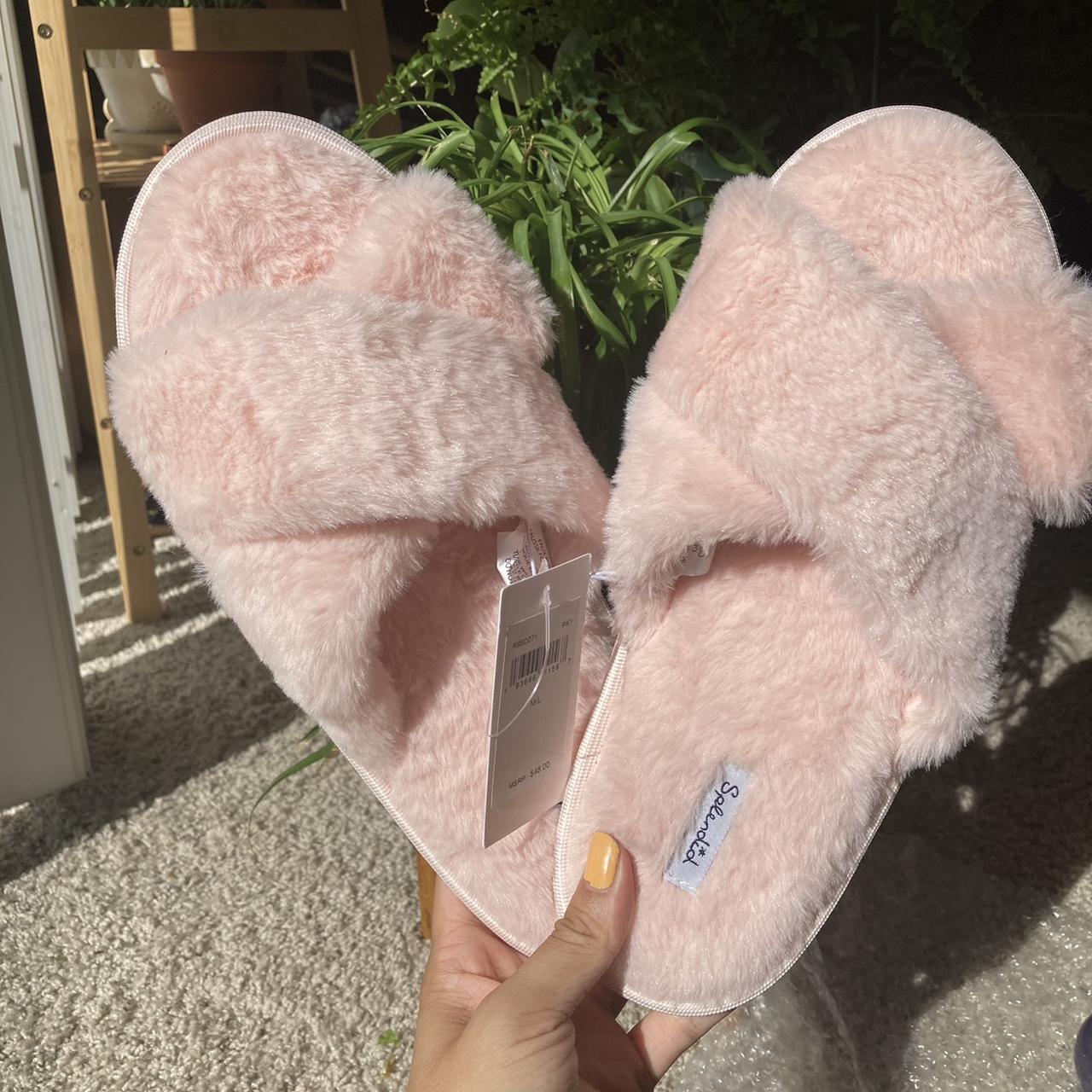 Splendid faux fur slippers in online pink