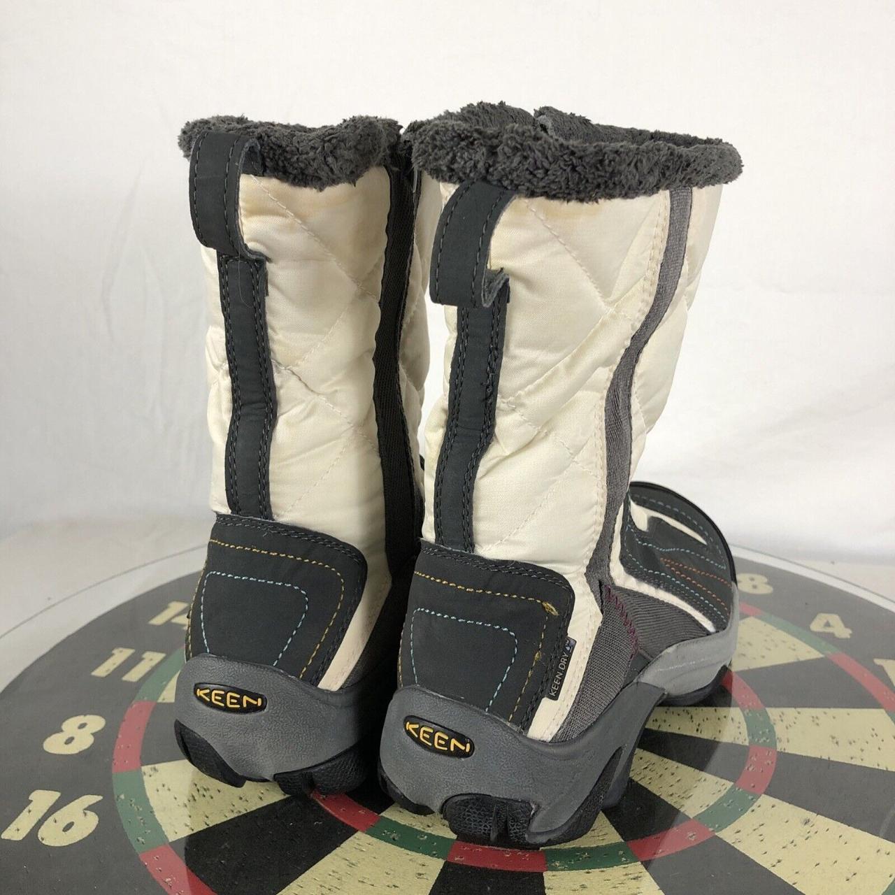 Keen Women's Grey Boots (3)