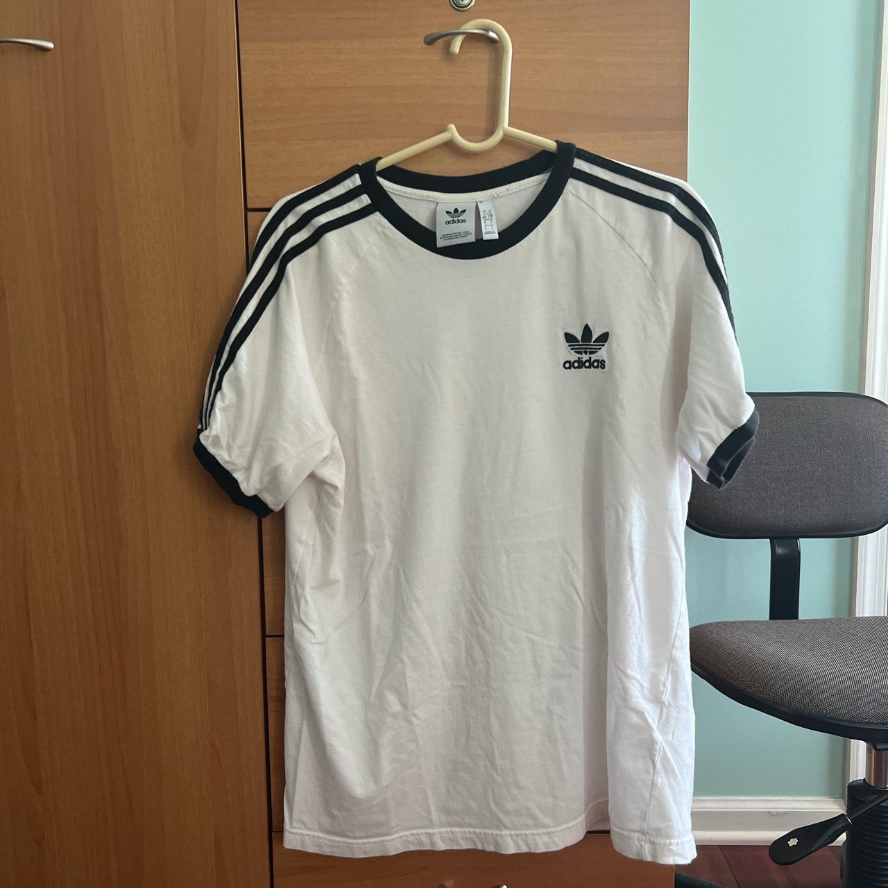 Adidas Originals Men's White and Black T-shirt | Depop