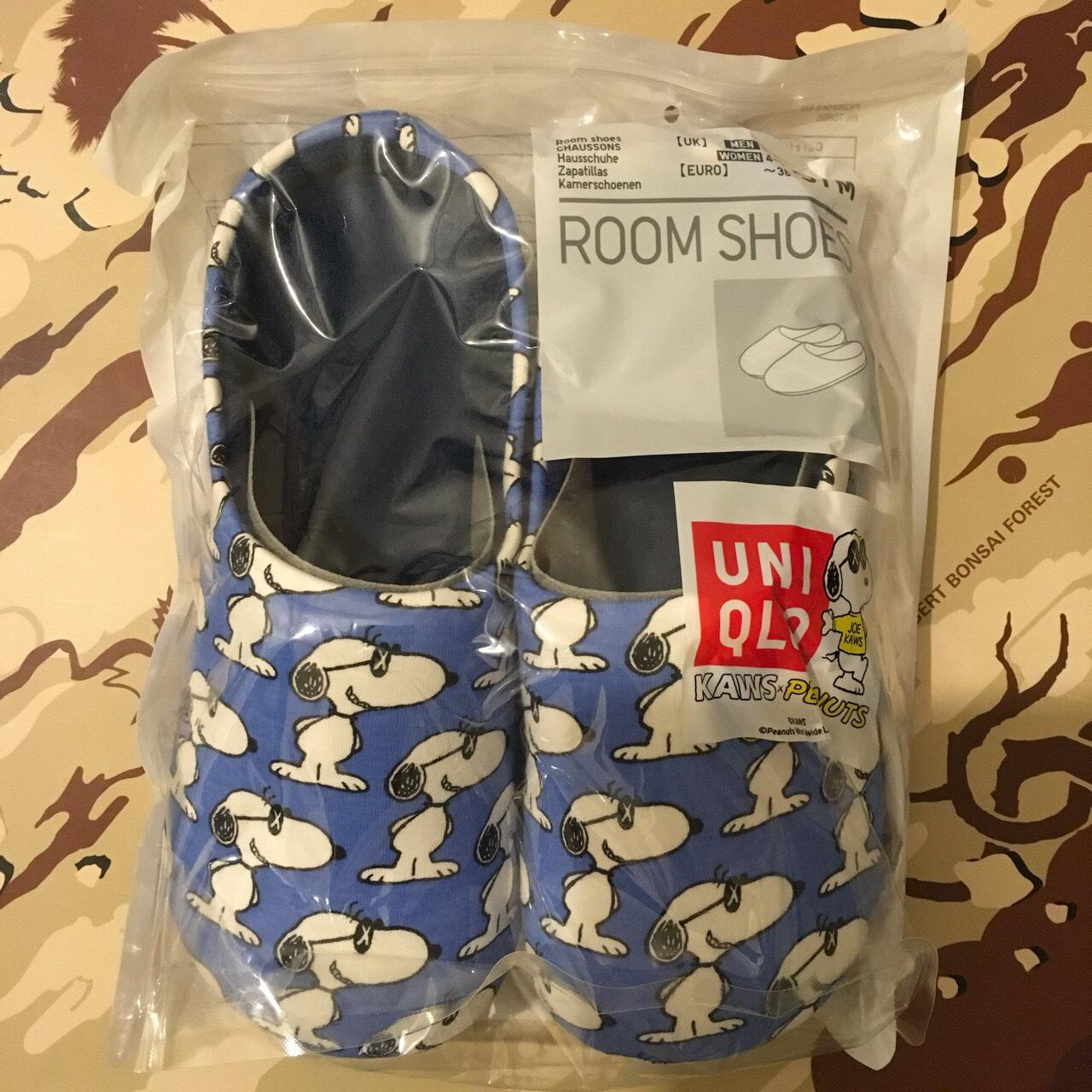 Uniqlo x Originalfake KAWS x Peanuts Snoopy... - Depop