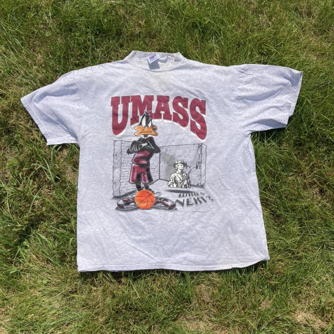 umass basketball shirt