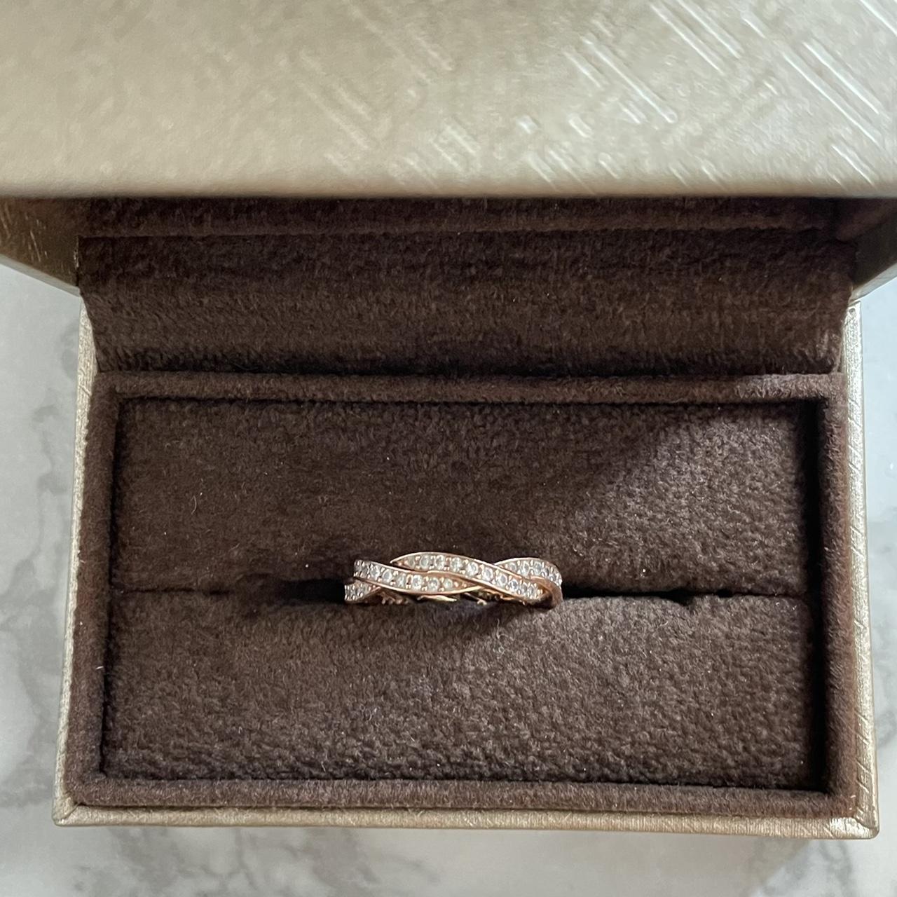 Pandora rose gold hot sale twist ring