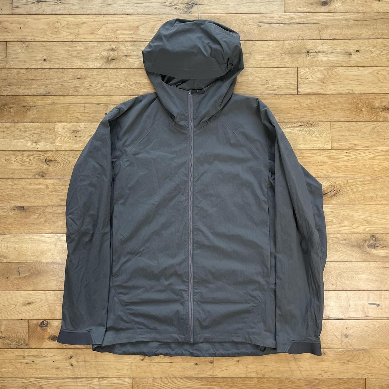 Arc'teryx Veilance Isogon... - Depop