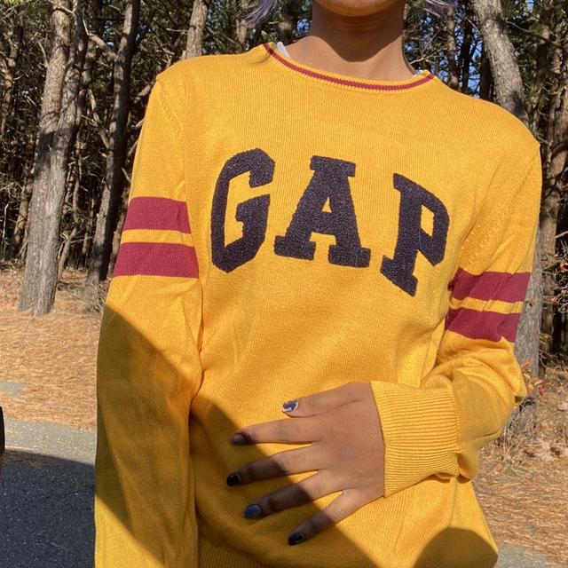 Yellow best sale gap sweatshirt