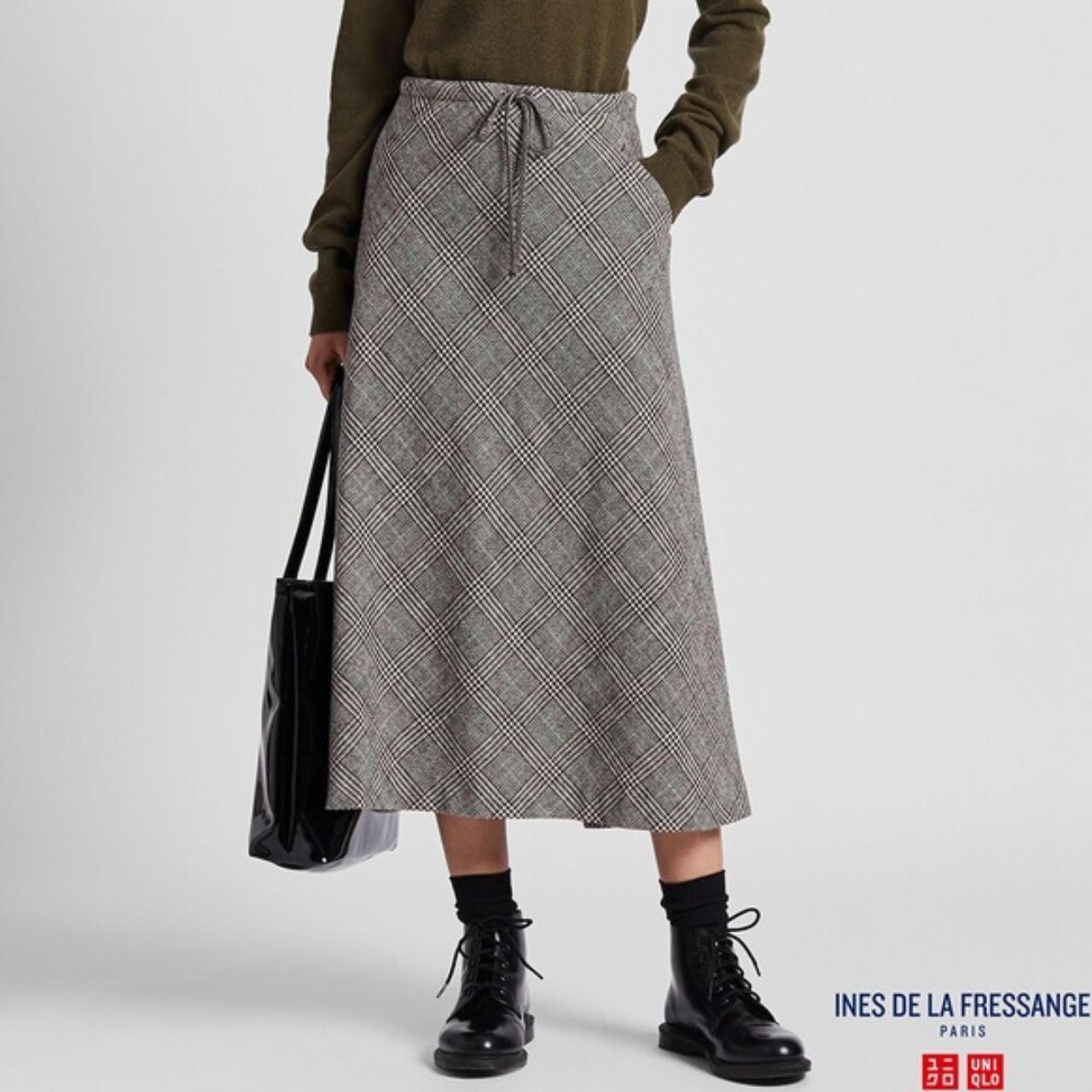 Wool mid-length skirt Uniqlo Burgundy size M International in Wool -  32066387