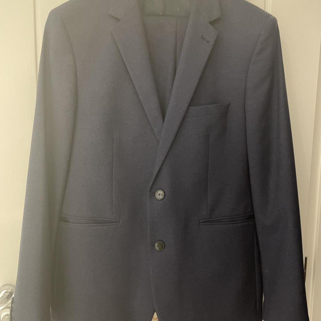 Burton navy suit in excellent condition Needs dry... - Depop