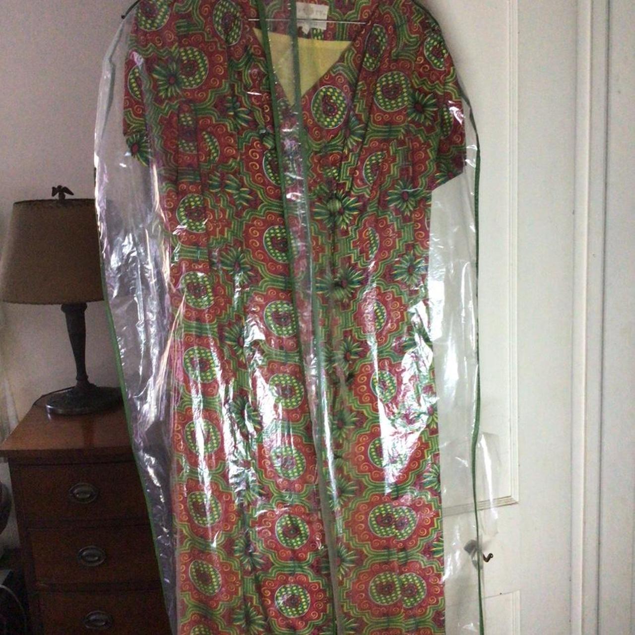 Vintage very unique “Made Hong Kong British Crown... - Depop