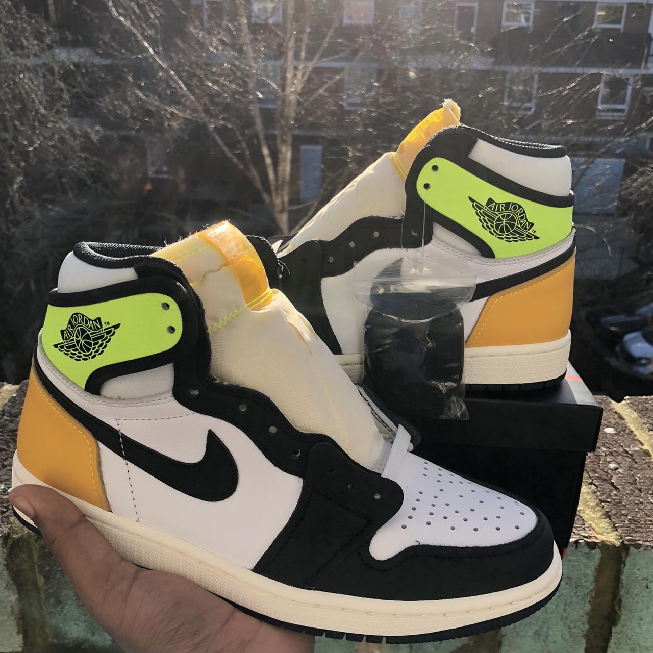 volt yellow jordan 1