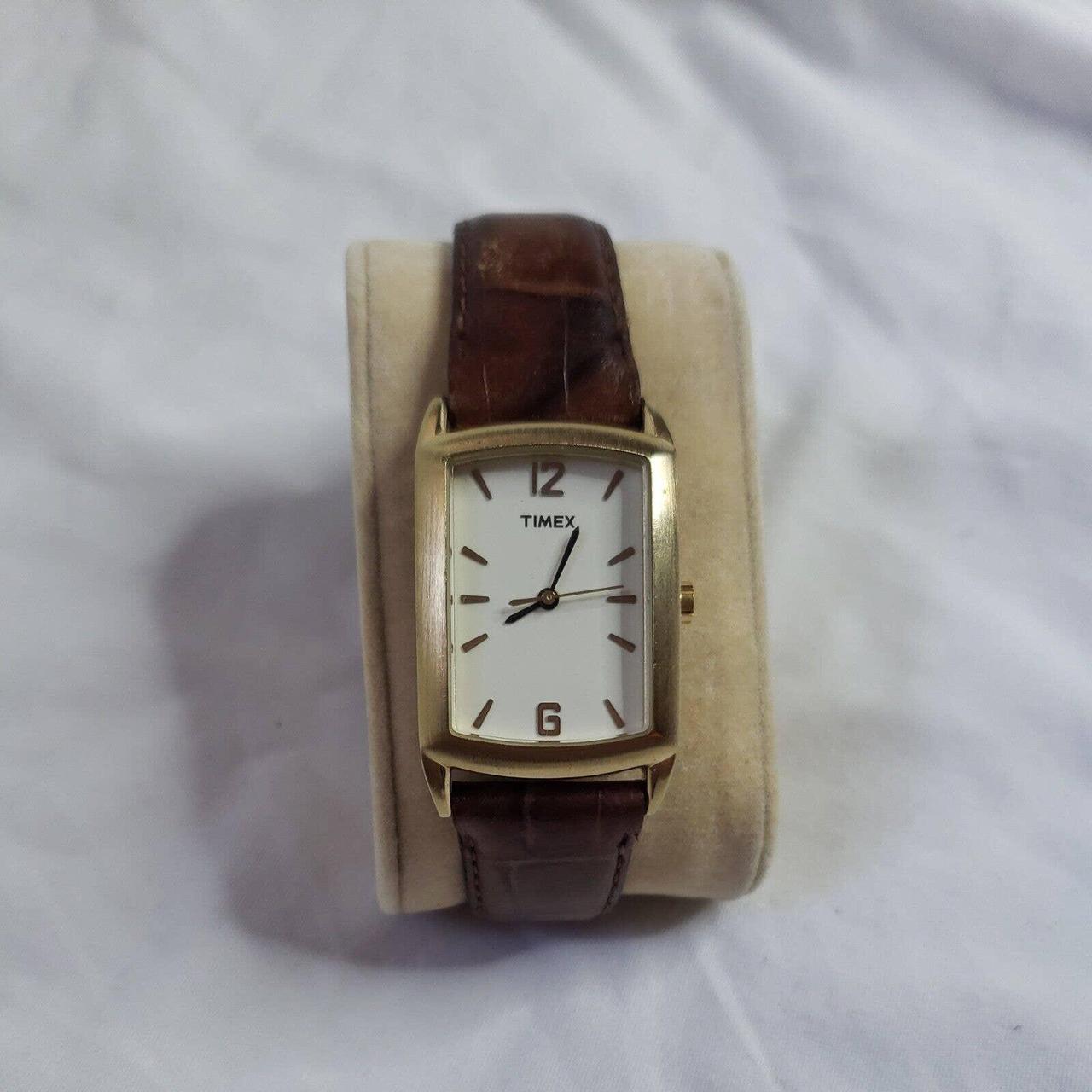Product Image 1 - Vintage Timex Men's Dress Wristwatch