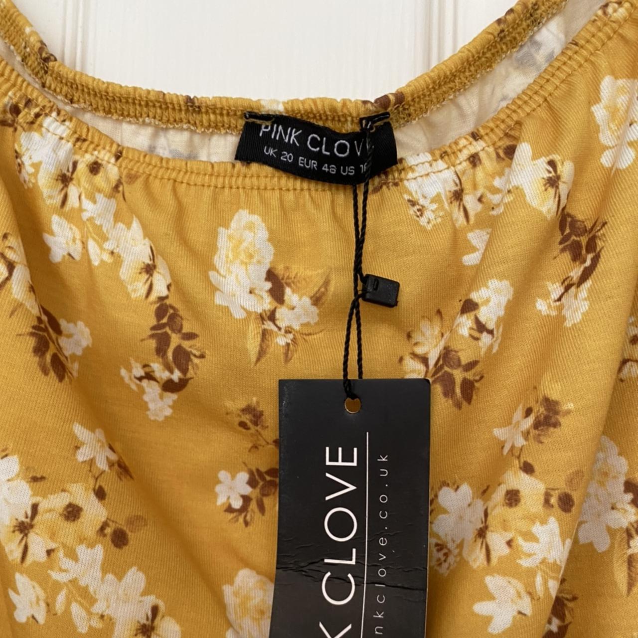 Short mustard yellow floral top wear off the... Depop