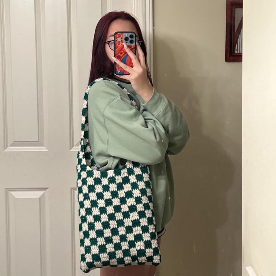 CHECKERED CROCHET TOTE BAG ($4.75 SHIPPING) PINK + - Depop