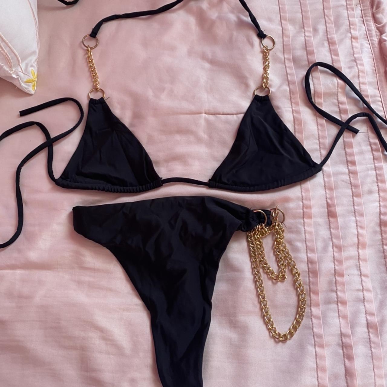 item listed by cutthr0at_kitty