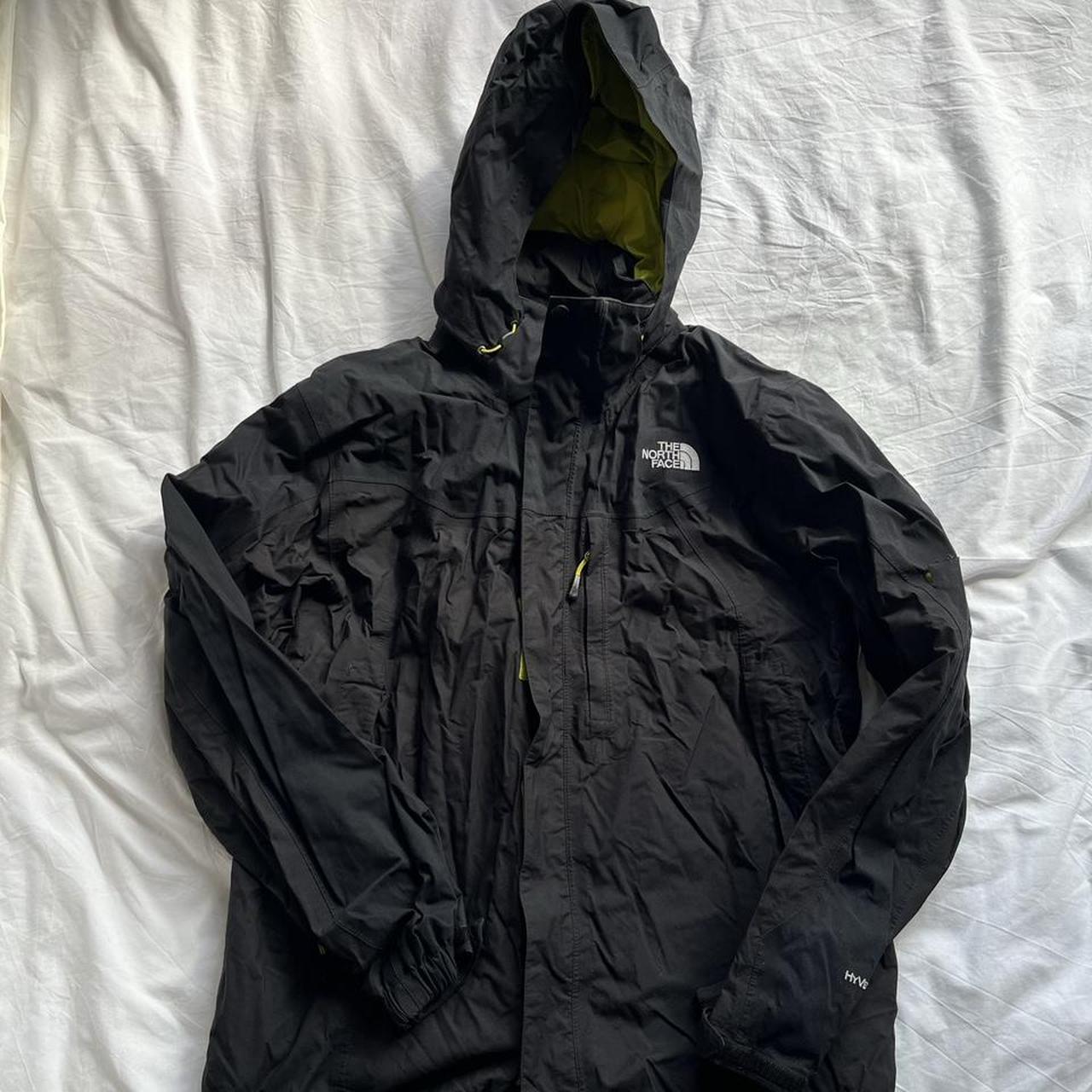 The North Face Men's Black and Green Jacket | Depop