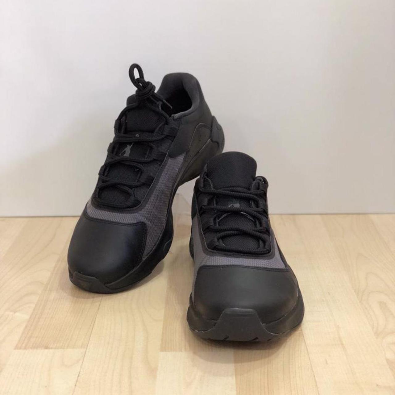 Air Jordan 11 CMFT Low Triple Black nuove con. Depop