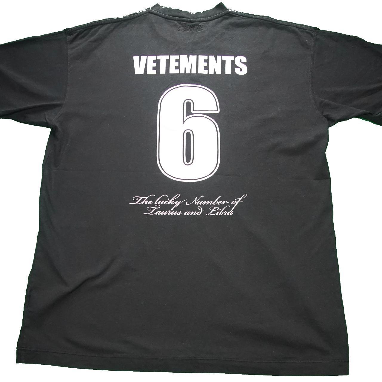 Vetements Men's Black T-shirt (3)