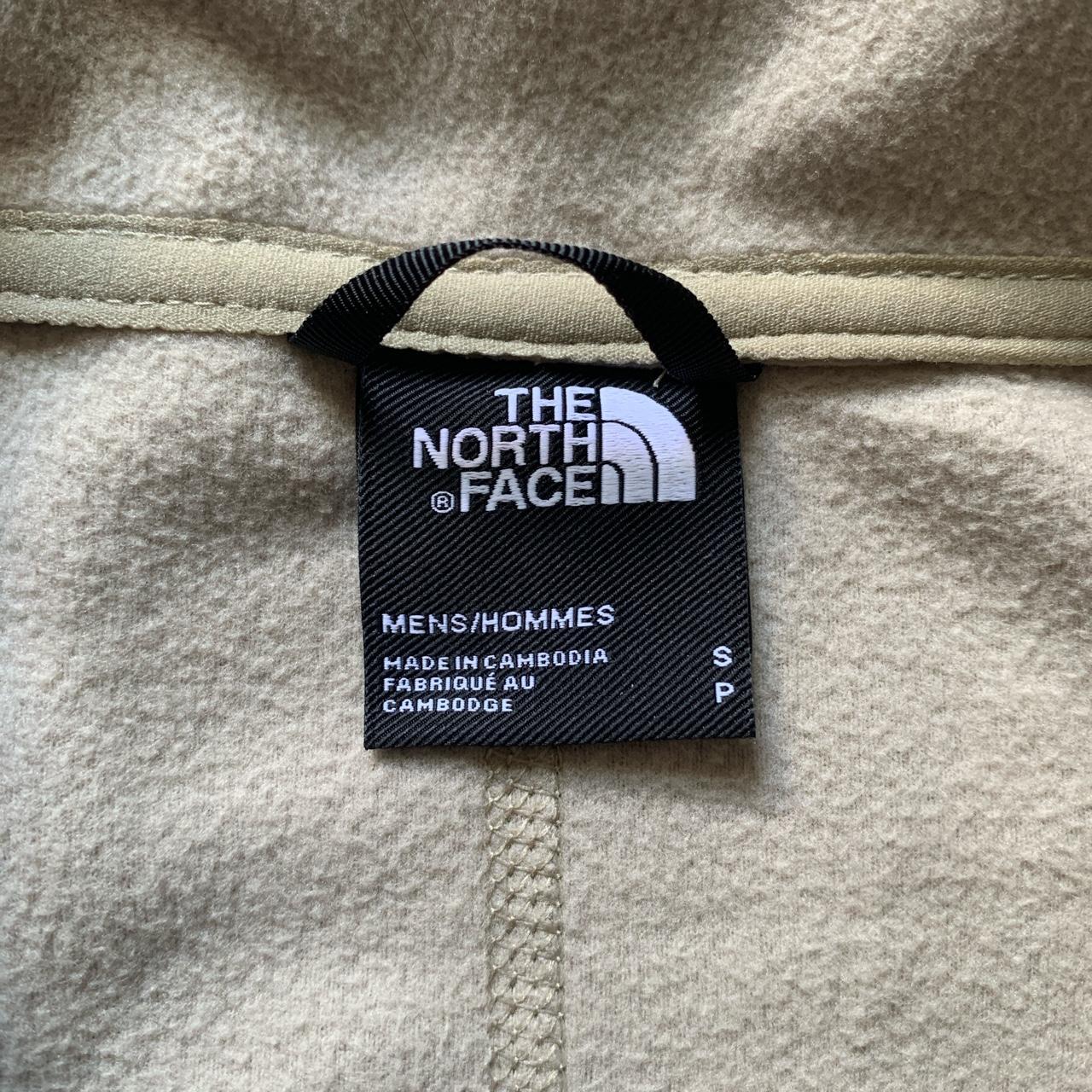 North Face Fleece Size - S Colour -... - Depop