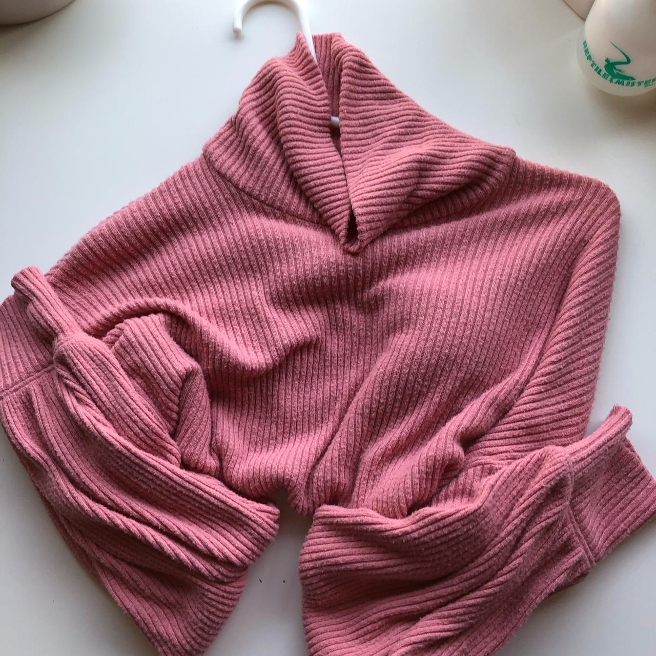 Hollister ribbed shop turtleneck sweater