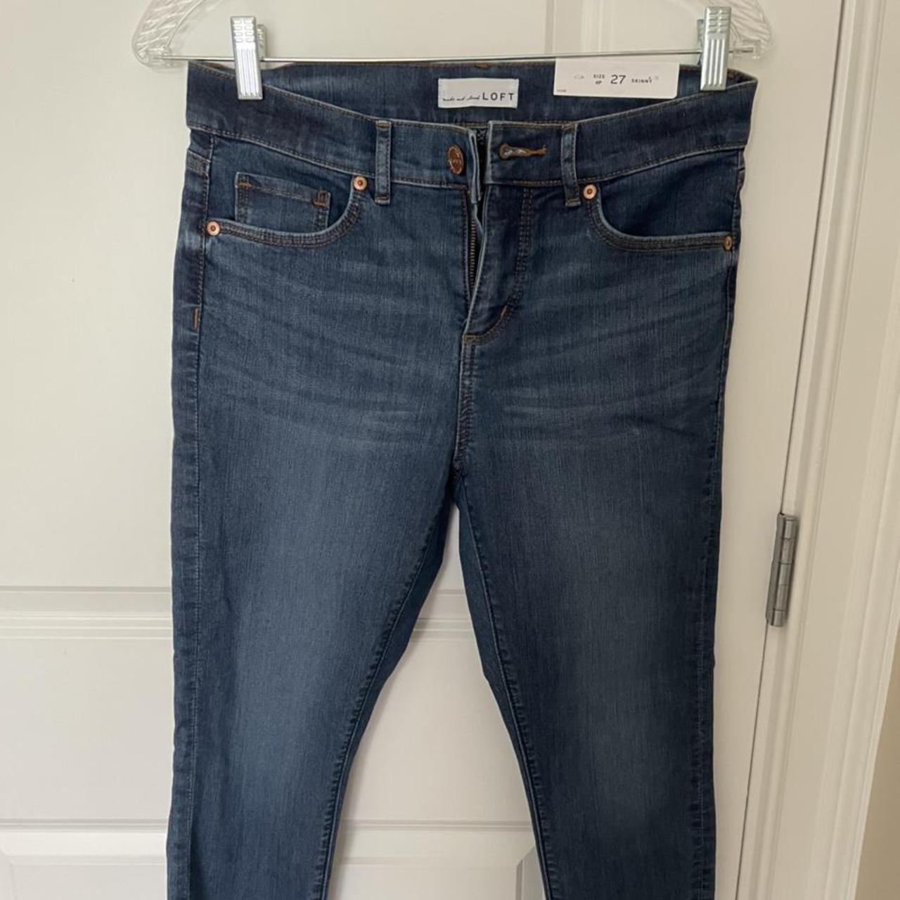 LOFT Women's Navy Jeans Depop